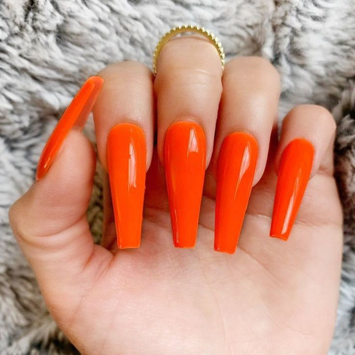 'AGENT ORANGE' CLAWS